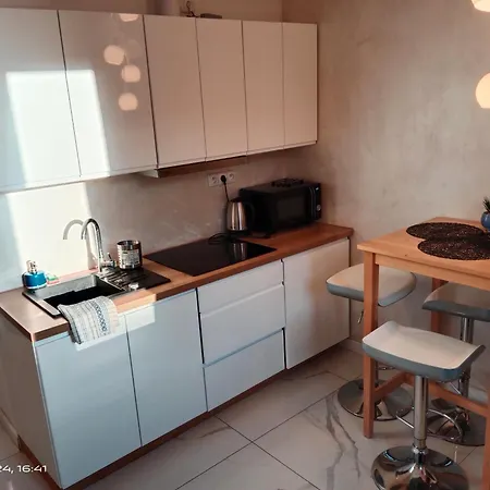 Dlugie Ogrody Garden Gates 公寓